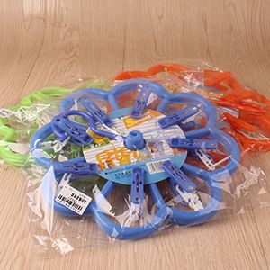 808 Plum Blossom Clothes Hanger