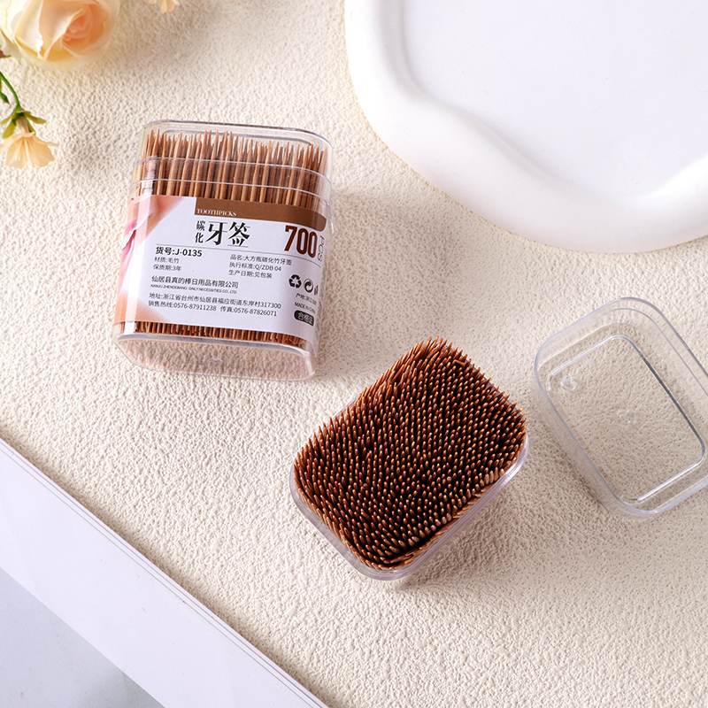 J-0135 large square box carbonized toothpicks (700)