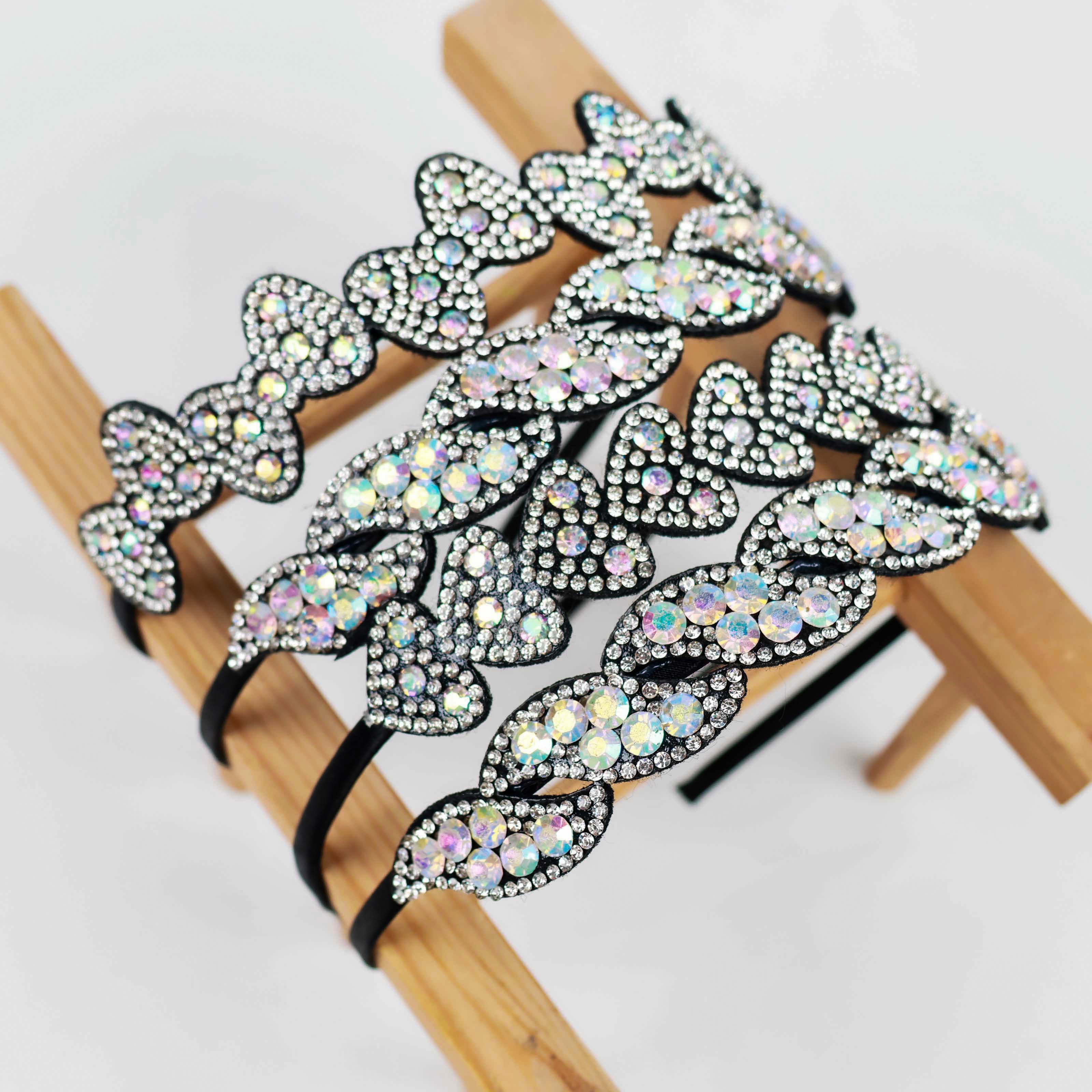 Boxed French rhinestone-shaped head buckle