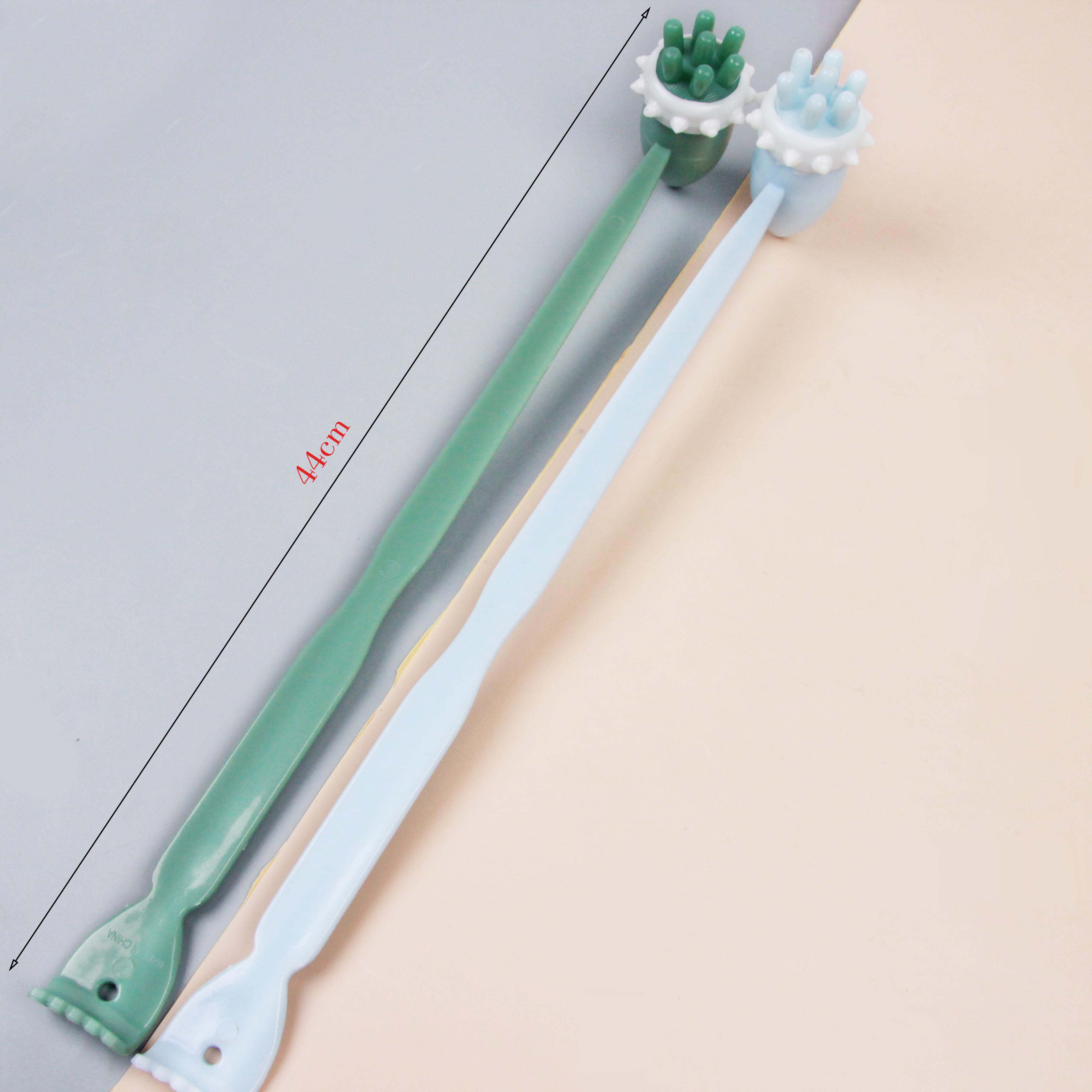 Seven-Tooth Back Scratcher - Image 3