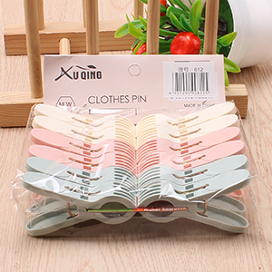 812-12 Clothes Pins