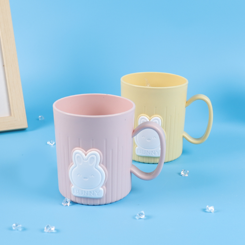 2722 Cartoon Water Bottle