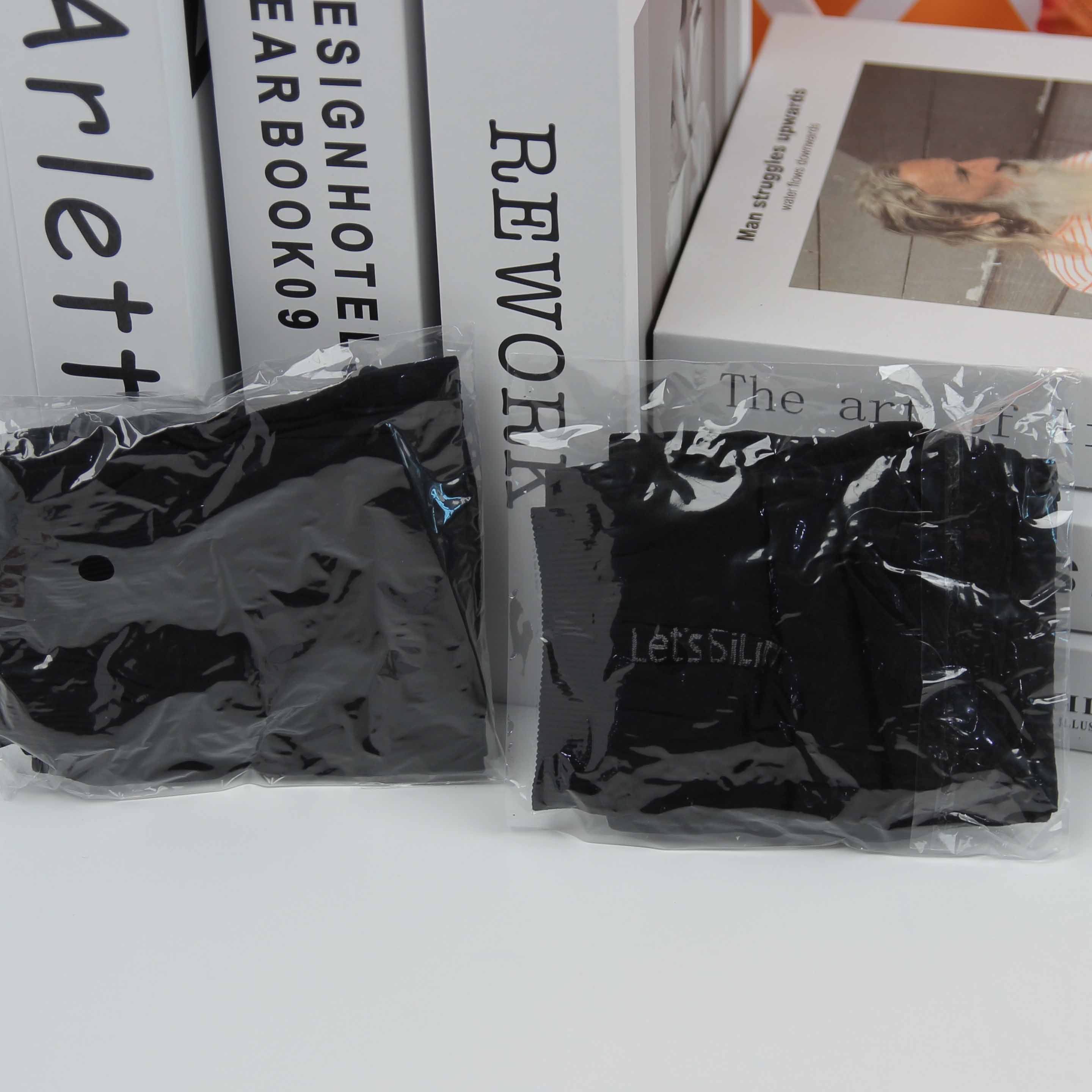 Bagged Sunscreen Ice Sleeve (Black) - Image 2