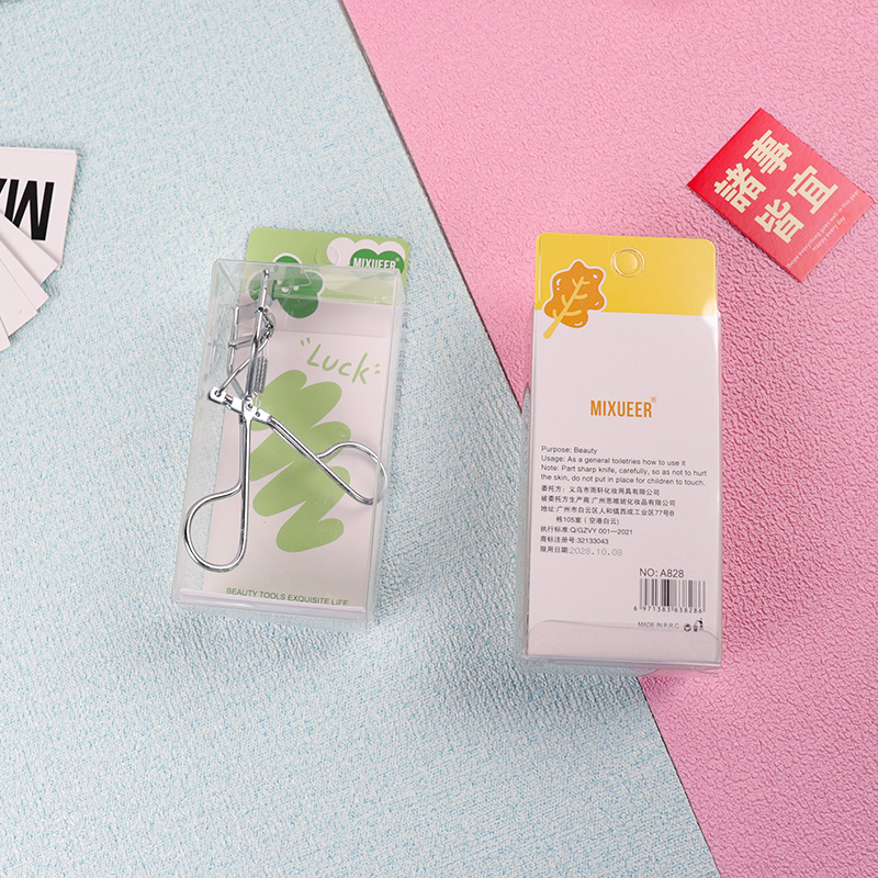 A828 Boxed Alloy Eyelash Curler - Image 3