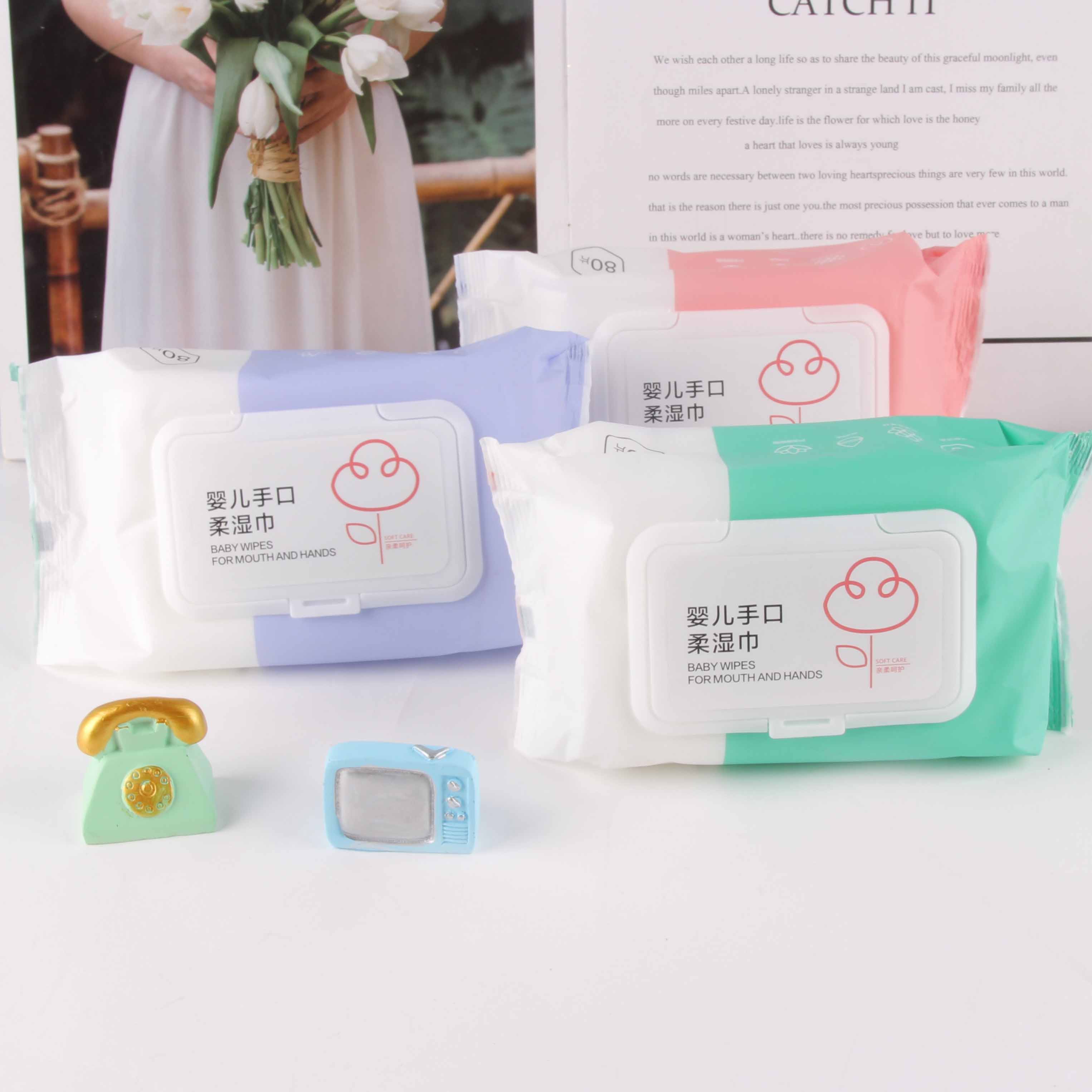 Cute Rabbit 1661 Baby Covered Wet Wipes (60 Packs)