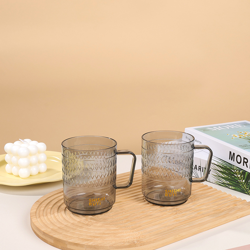 CHT-8118 Light Luxury Pet Diamond Mouth Cup