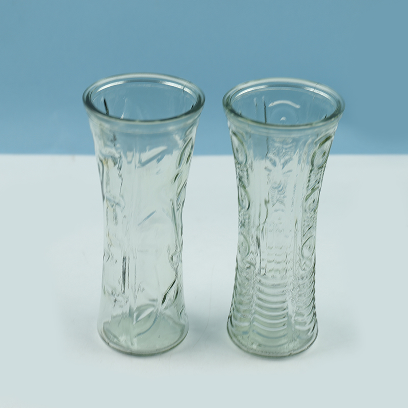 2 Yuan Glass Vase