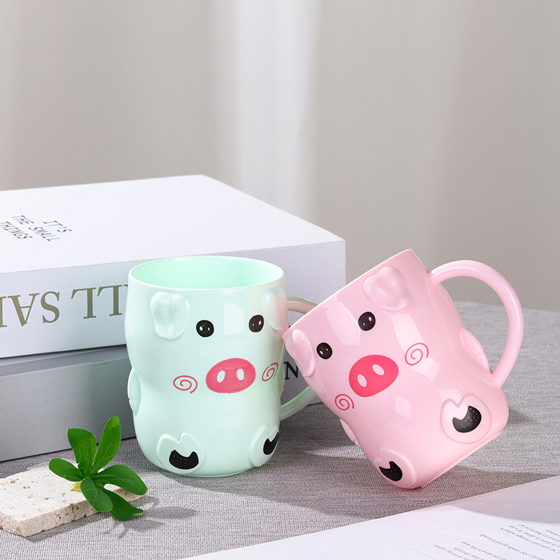 CHT-9209 Piglet Mouth Cup