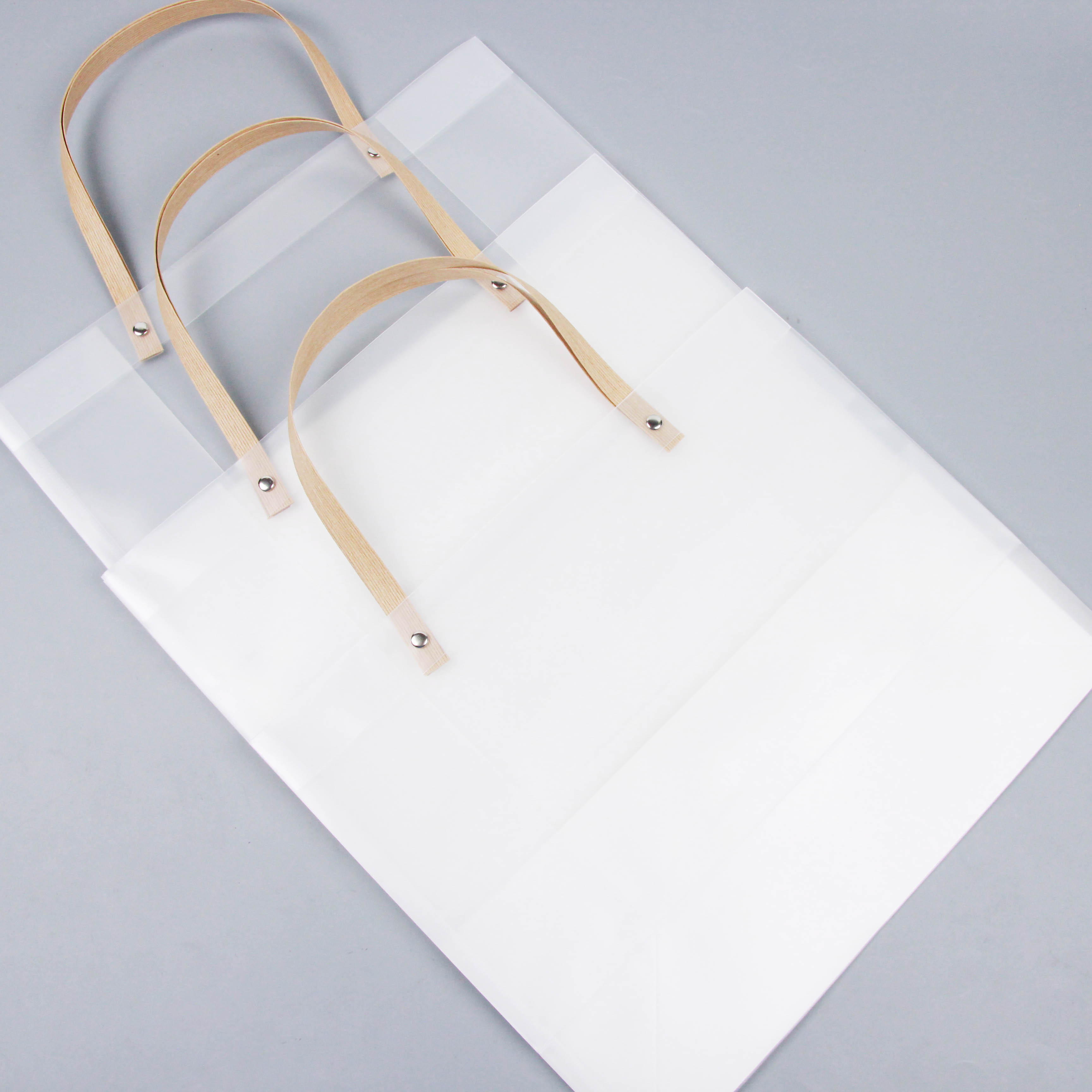 Transparent large rivet gift bag (horizontal) 30*12*27