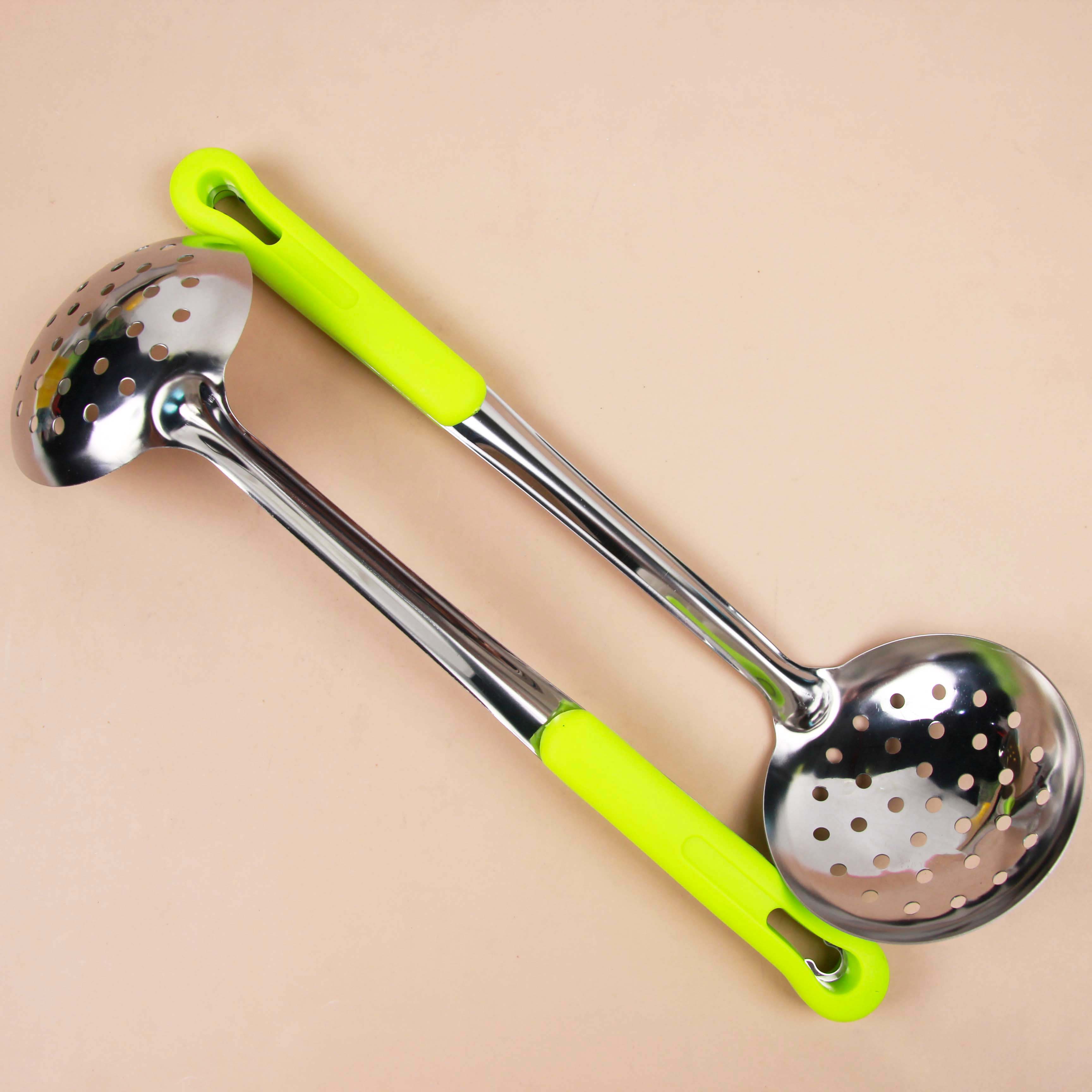 08 Green Handle Auspicious 10 Colander