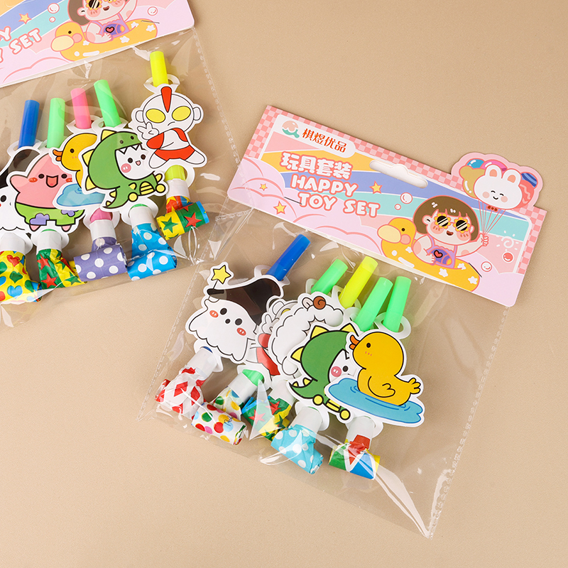 Chess Yu 301 cartoon blowing volume