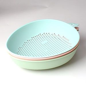 915 Strawberry-Shaped Fruit Basket