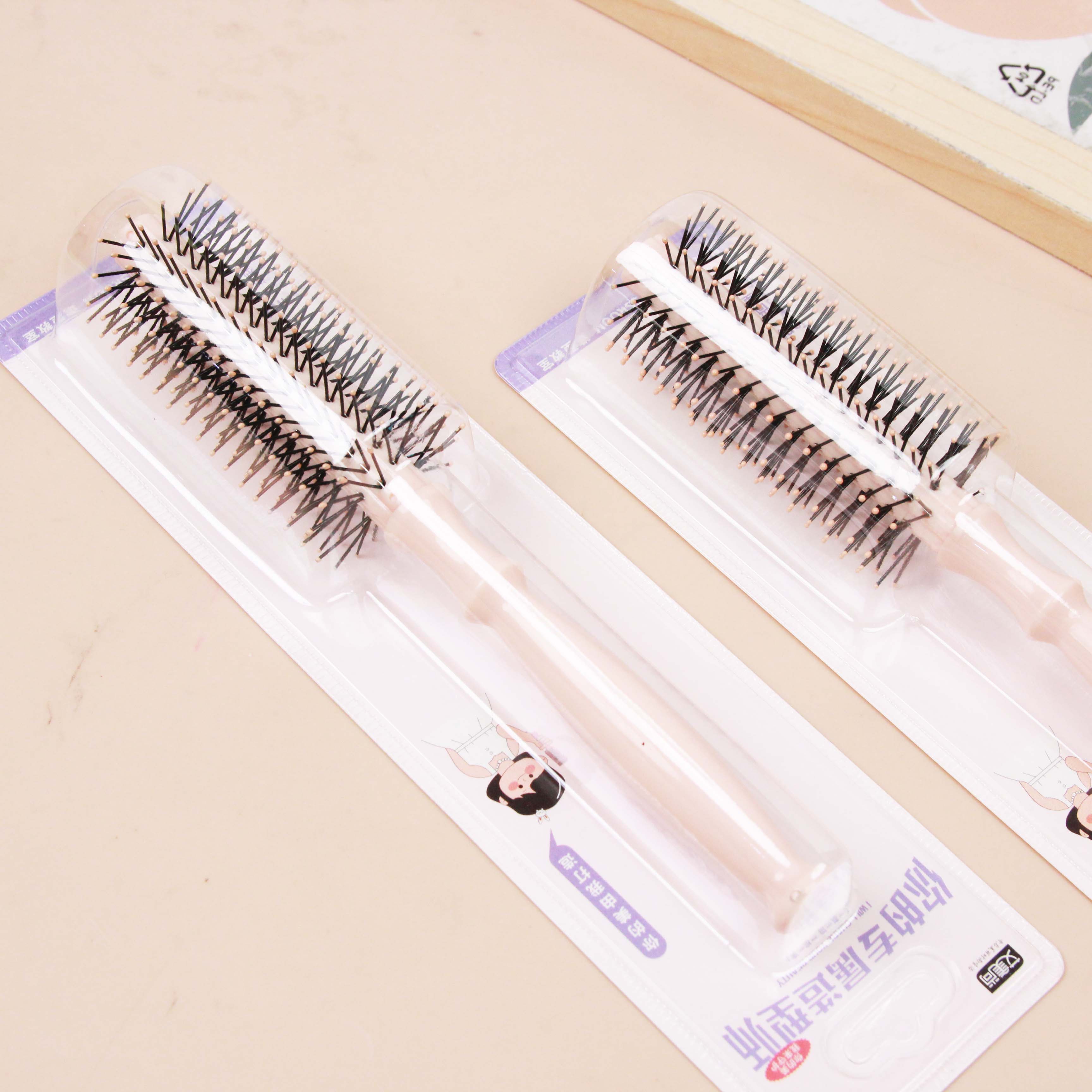 Boxed 09 Blister-Packed Curl Comb - Image 2