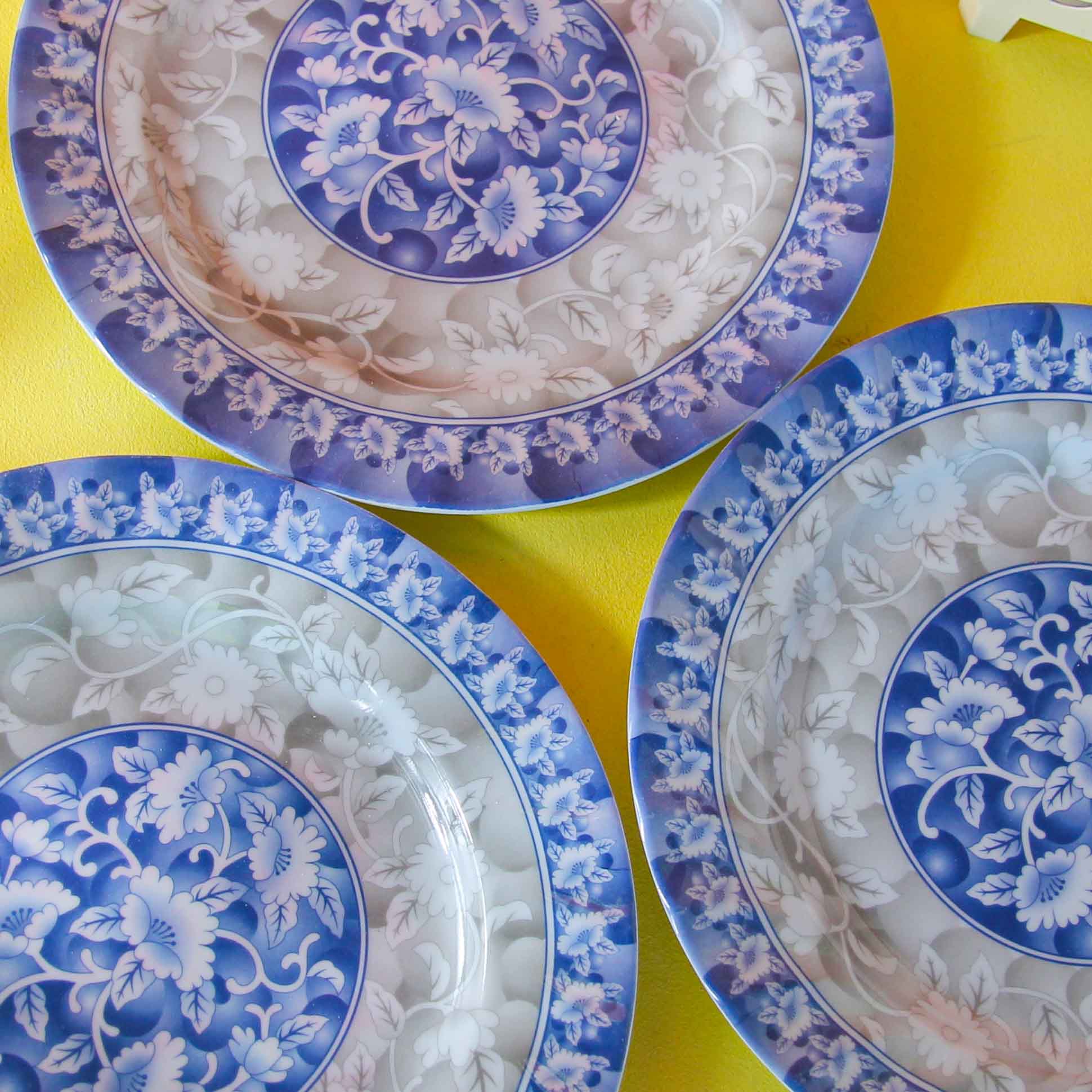 3009 Blue and White Faux Porcelain Plate