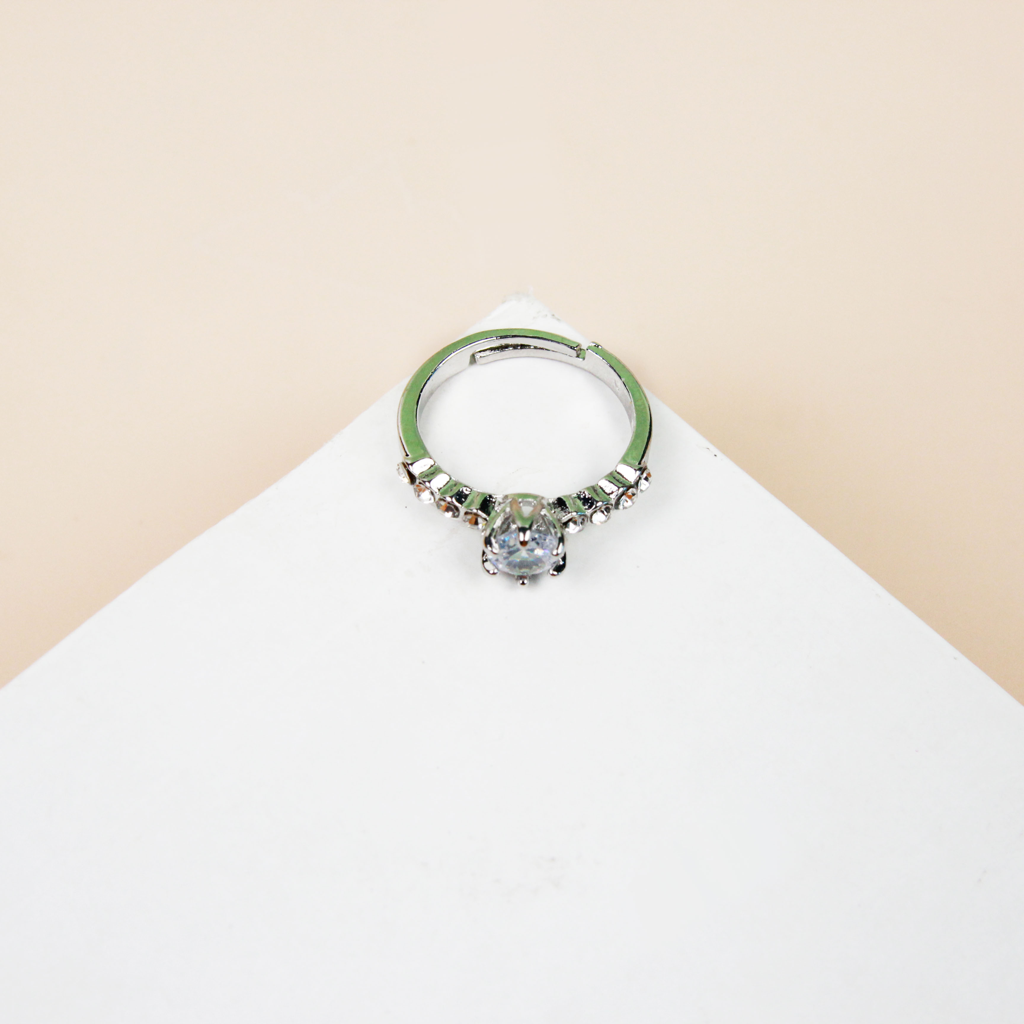 Fashion Rhinestone Ladies Ring (8 Pieces, Adjustable) - Image 3