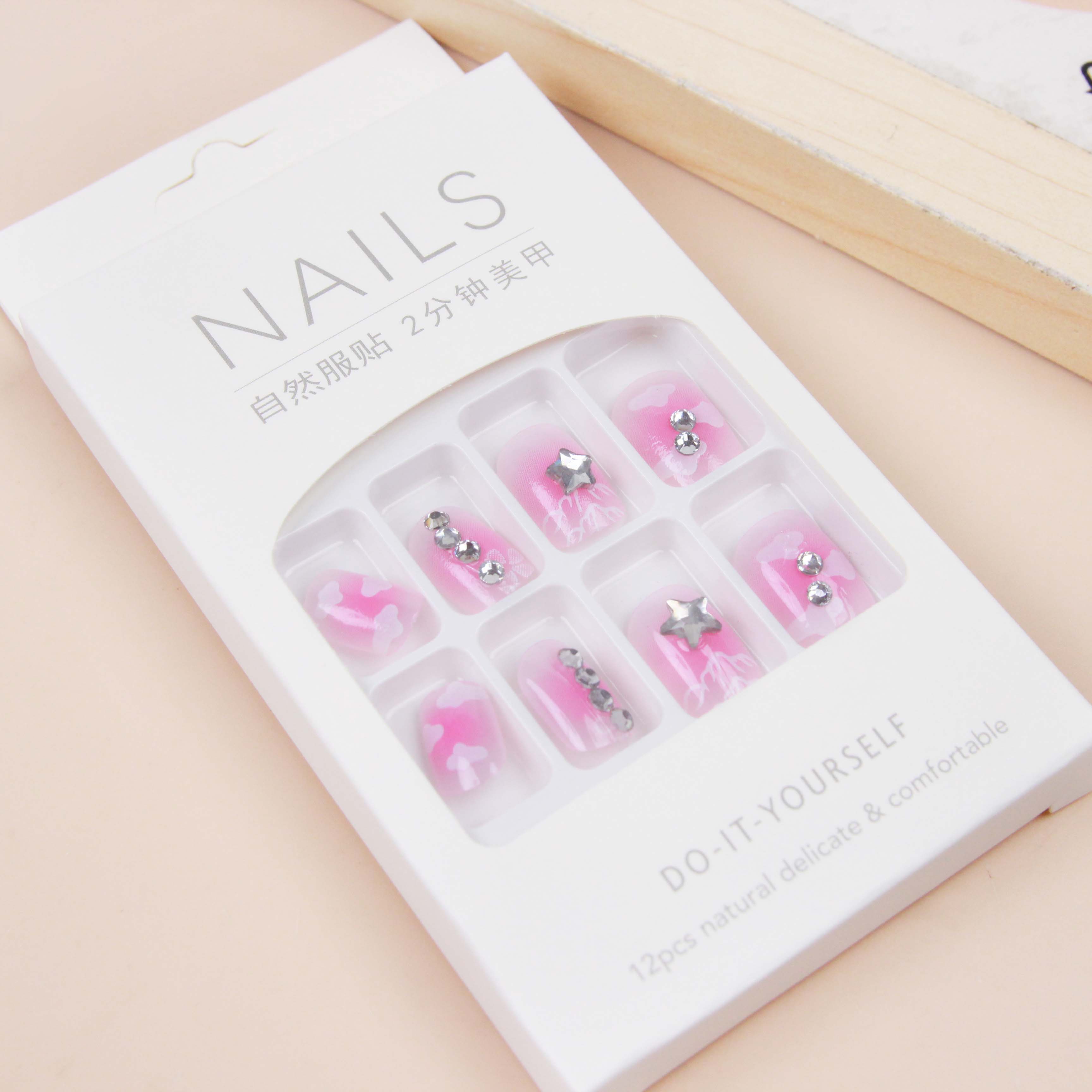 Rhinestone + Accessory Fake Nails (Square Head)