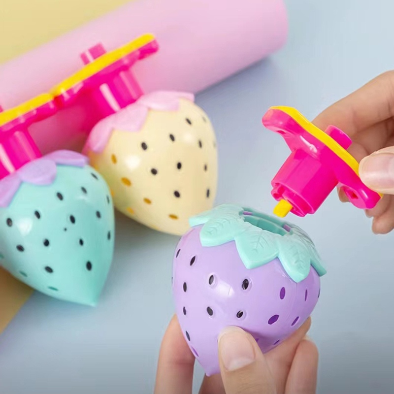 Xy666 Strawberry Heart Light Spinning Top Toy (25 Pieces/Suction)