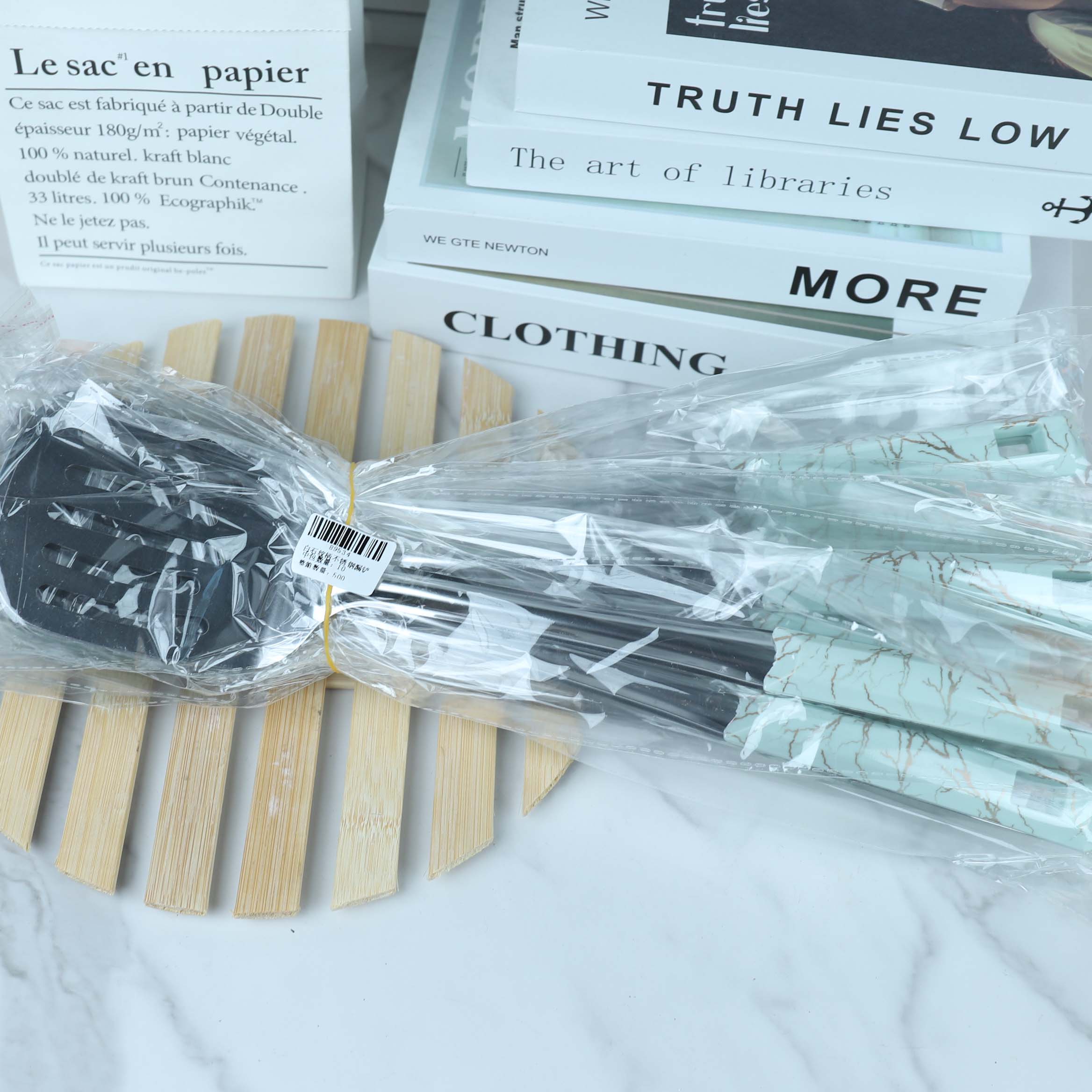 White Stone Pattern Stainless Steel Drain Spatula - Image 3