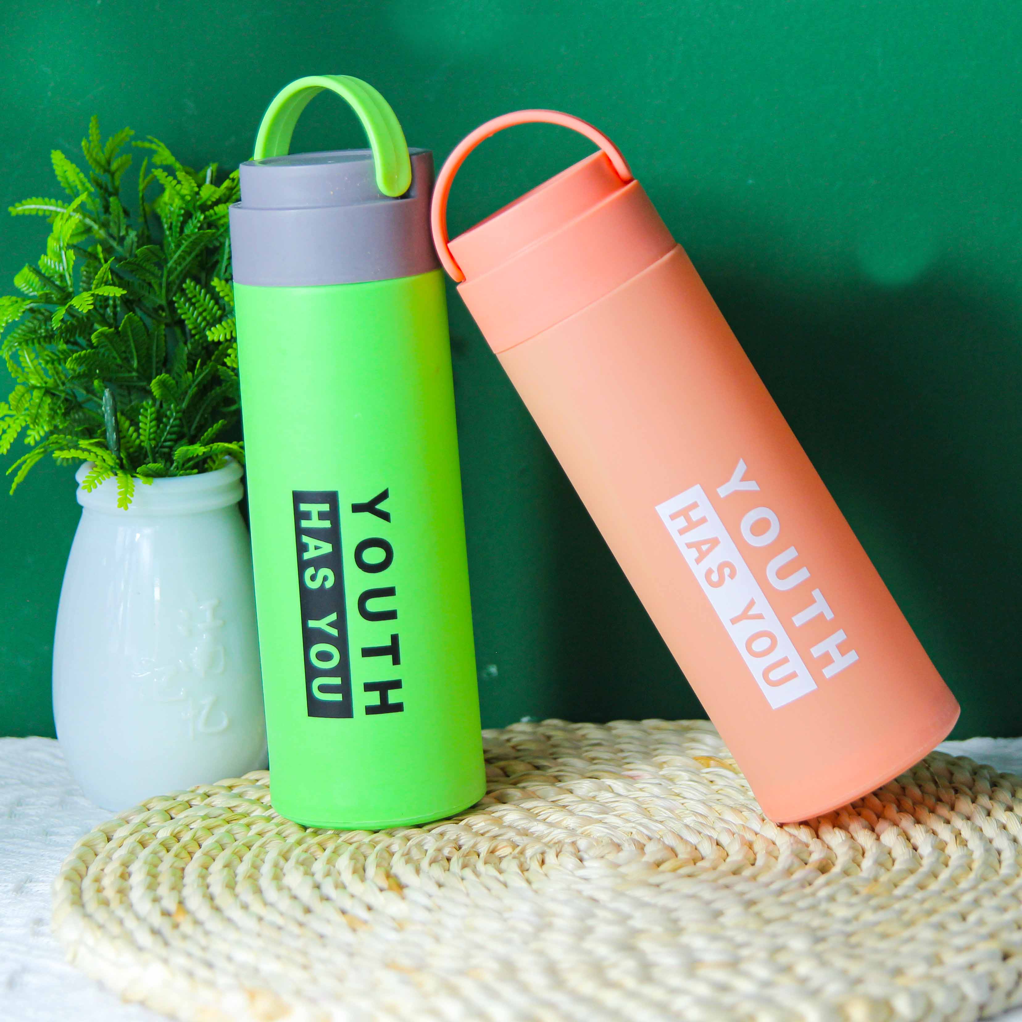 Plastic Youth Glass - Gambar 3