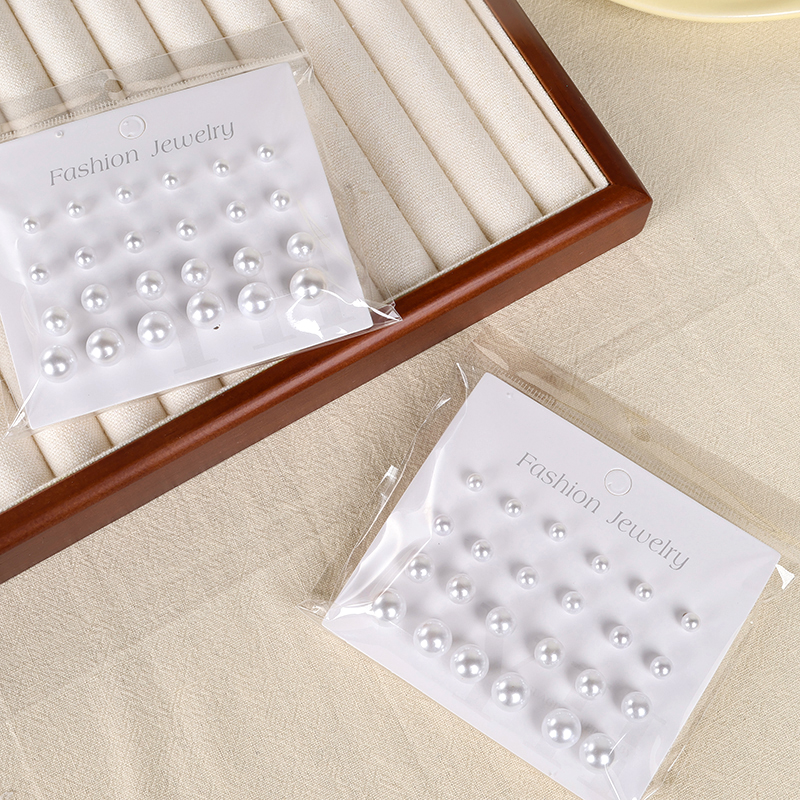 Fashion pearl twelve pairs of earrings