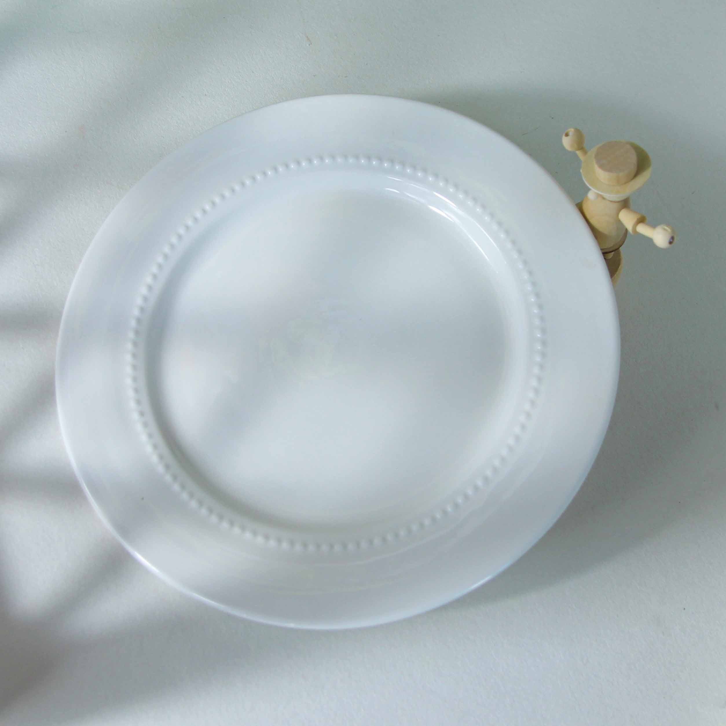 White 9.5 inch flat plate - Image 3