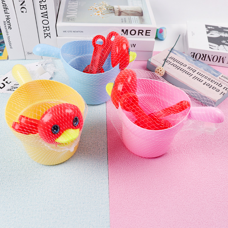 2021 Little Duck Beach Bucket