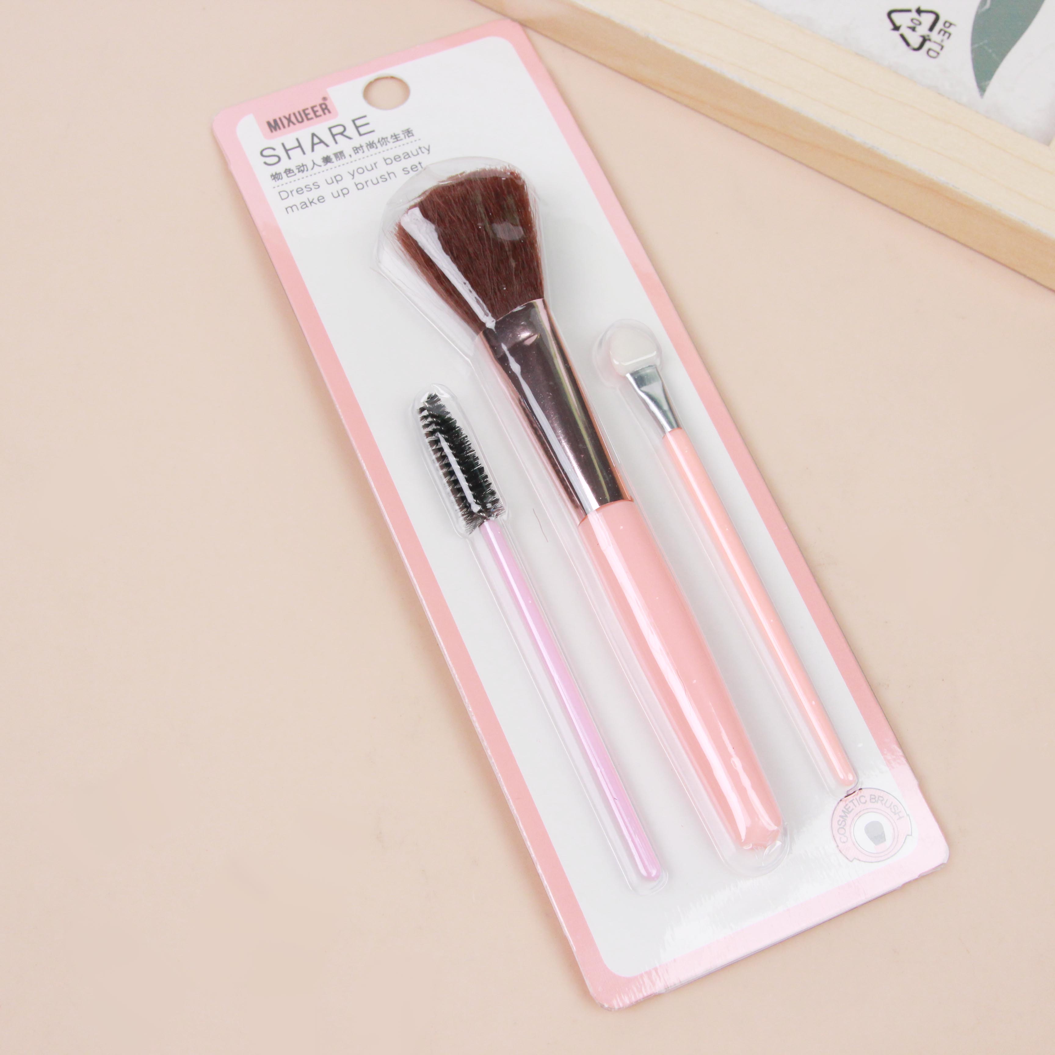 D625 Blush Brush Trio - Image 3