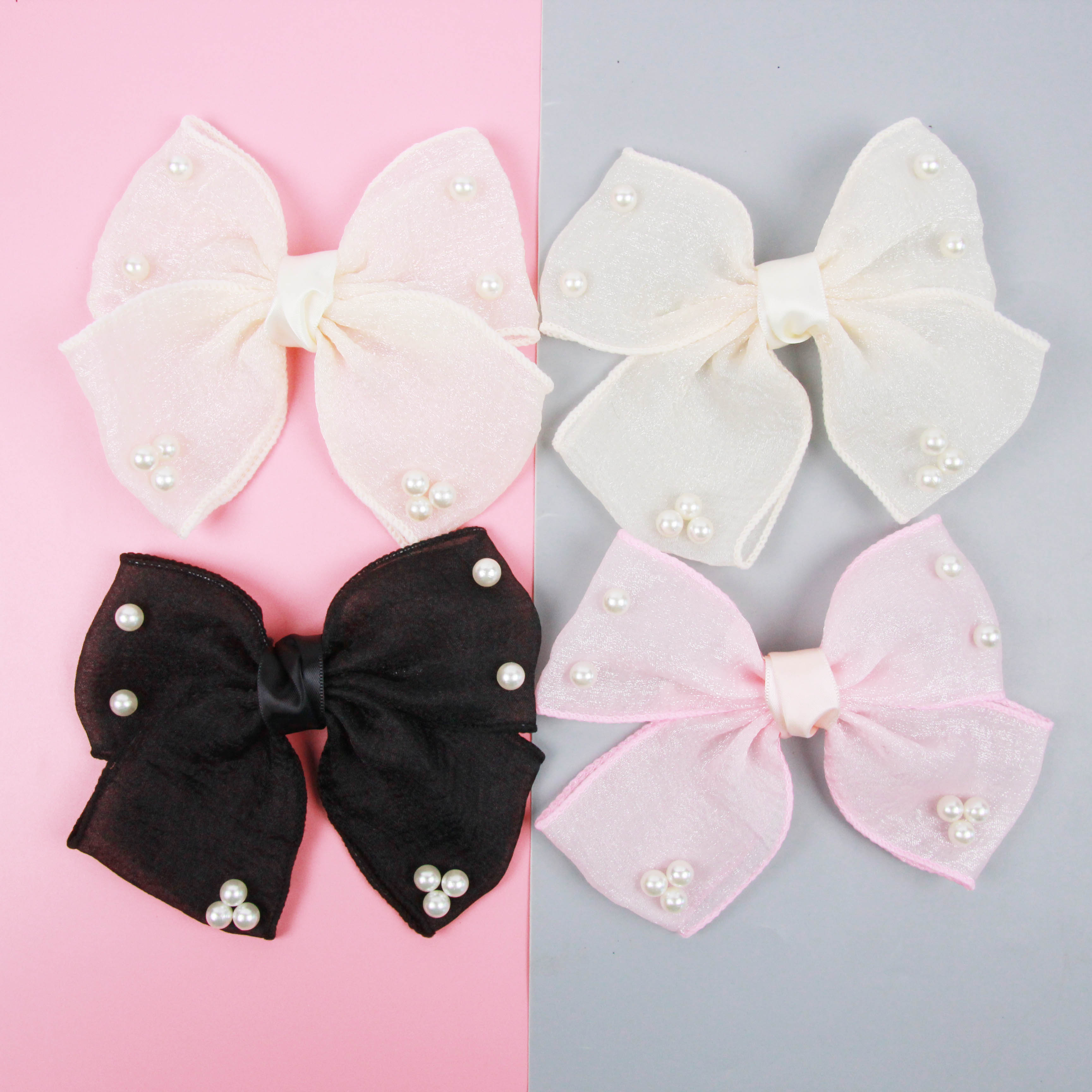 Bagged seersucker beaded bow duck clip - Image 3