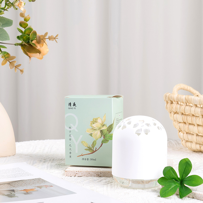 Clear night without fire aromatherapy box 180ml (fragrance random)