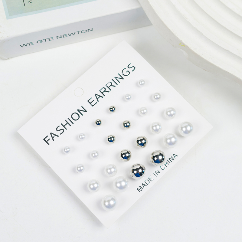 Mixed pearl earrings (12 pairs) - Image 4