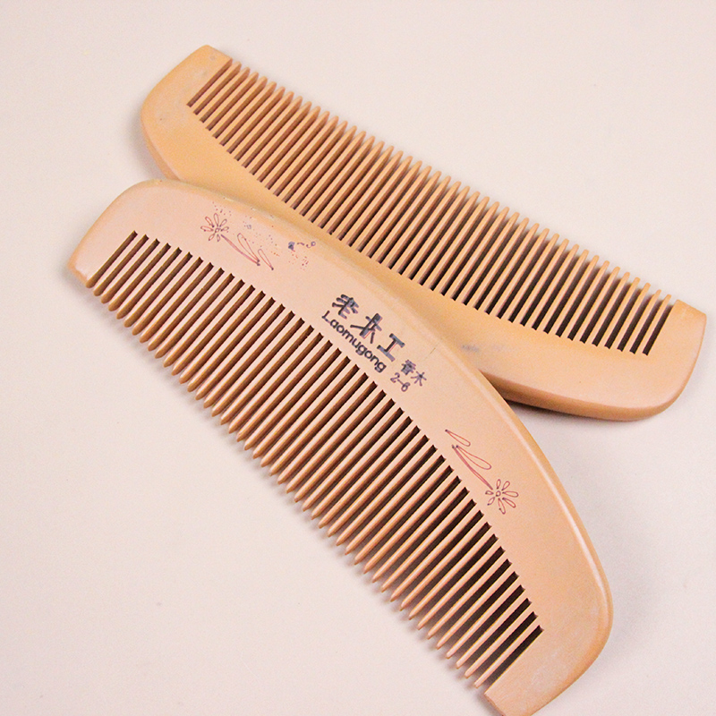 Sandalwood Comb (Crescent)