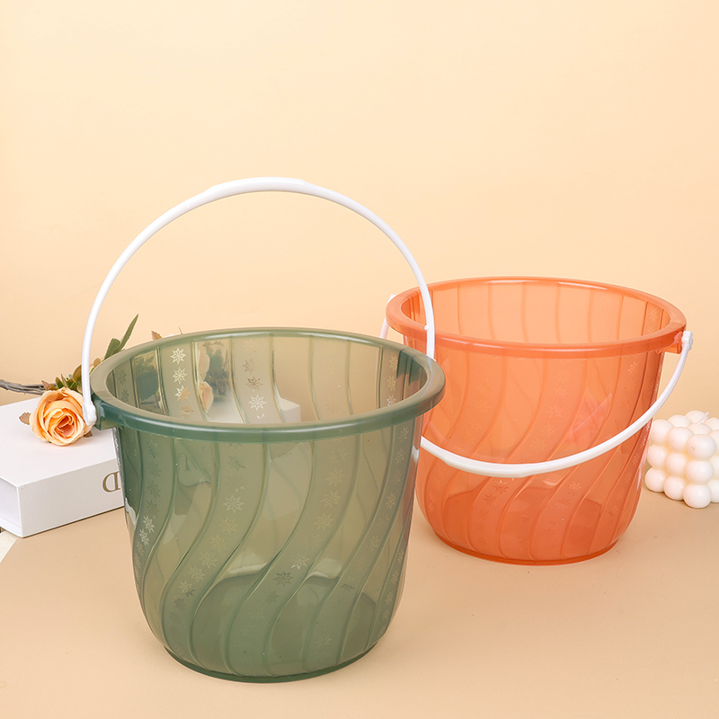 HC1802 transparent bucket with lid