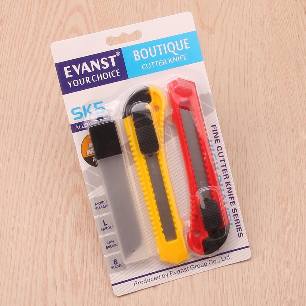 Blister-Packed Two Utility Knives + Blades