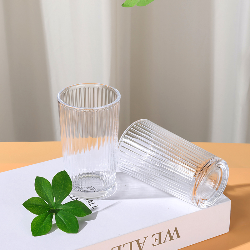 Green apple Y5152 glass cup (style random)
