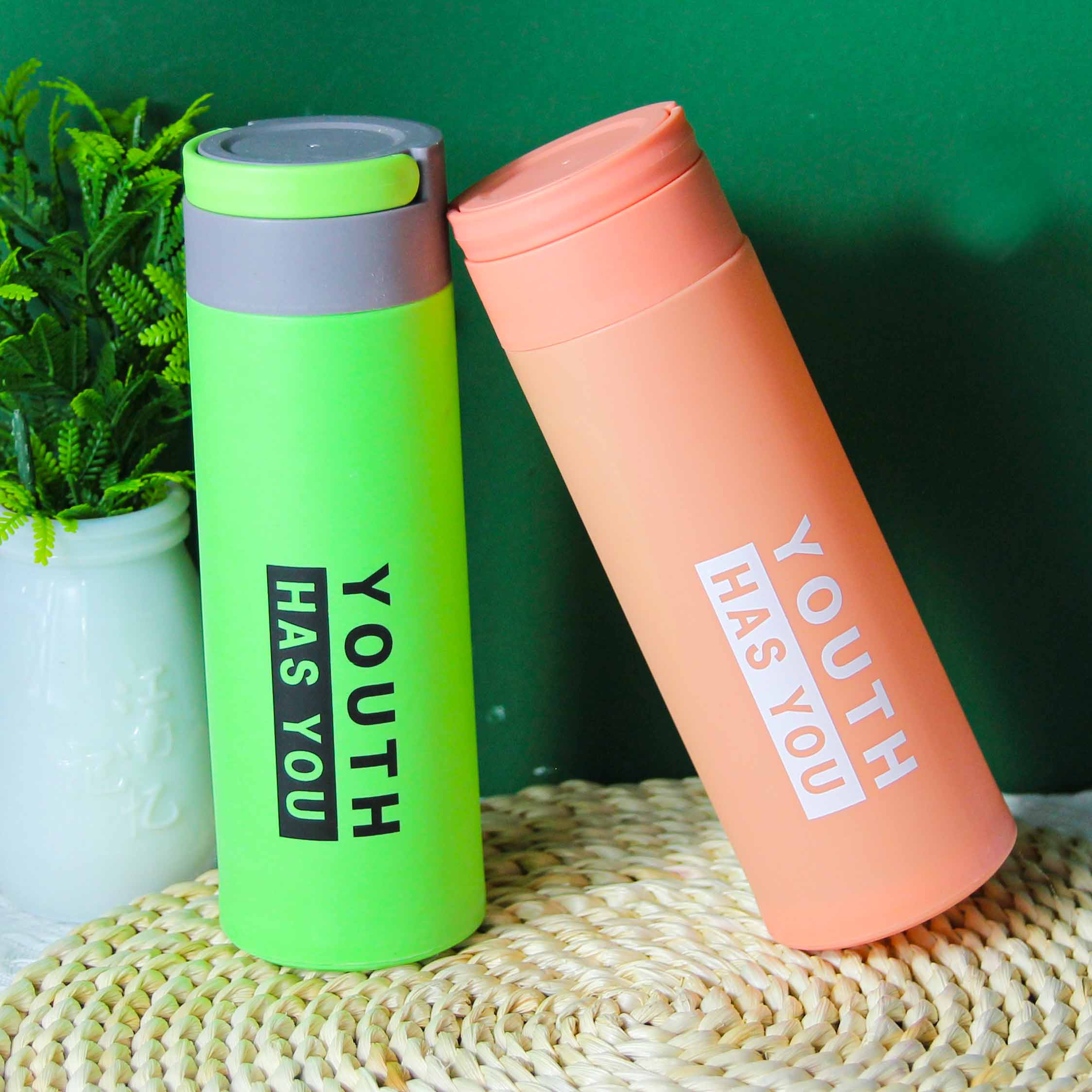 Plastic Youth Glass - Gambar 4