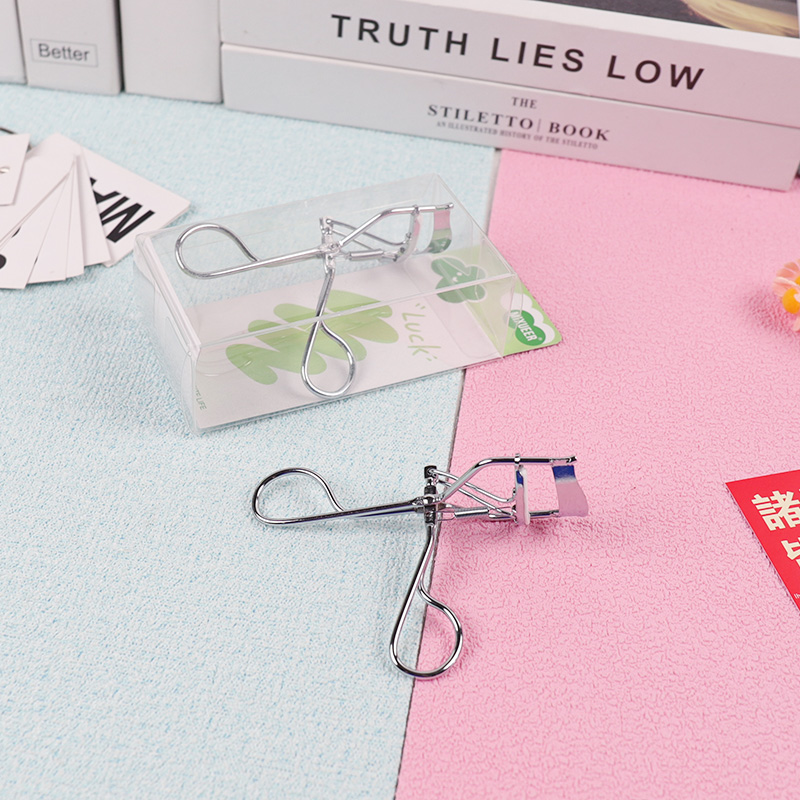 A828 Boxed Alloy Eyelash Curler - Image 2