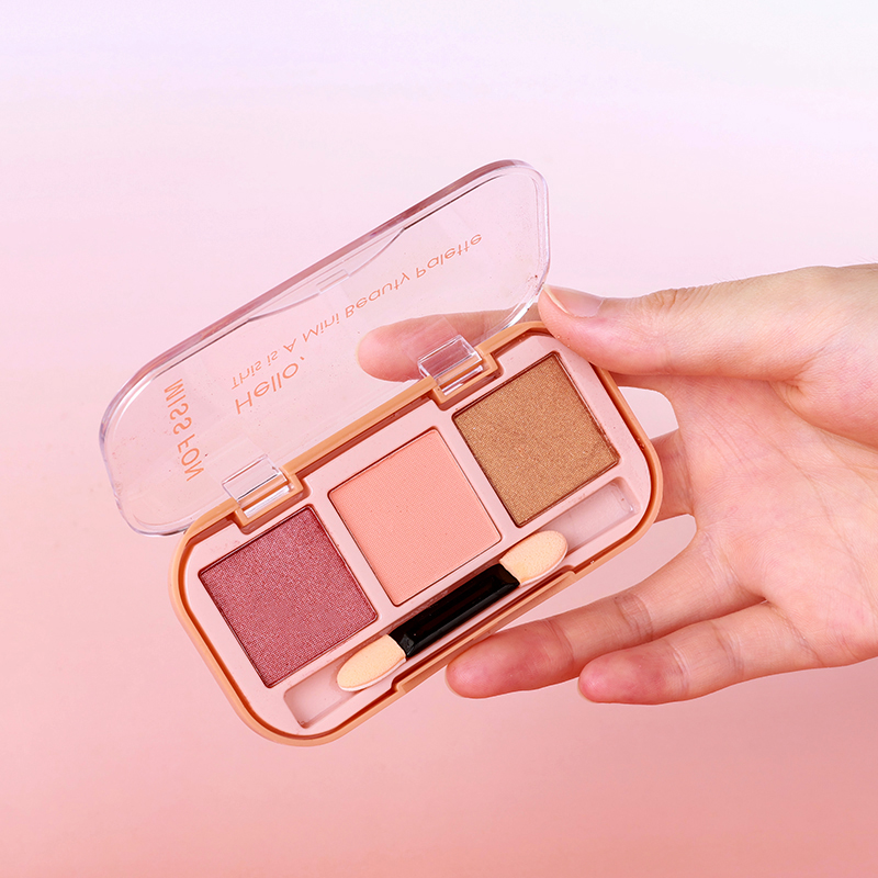 EY34 Tricolor Eyeshadow - Image 2