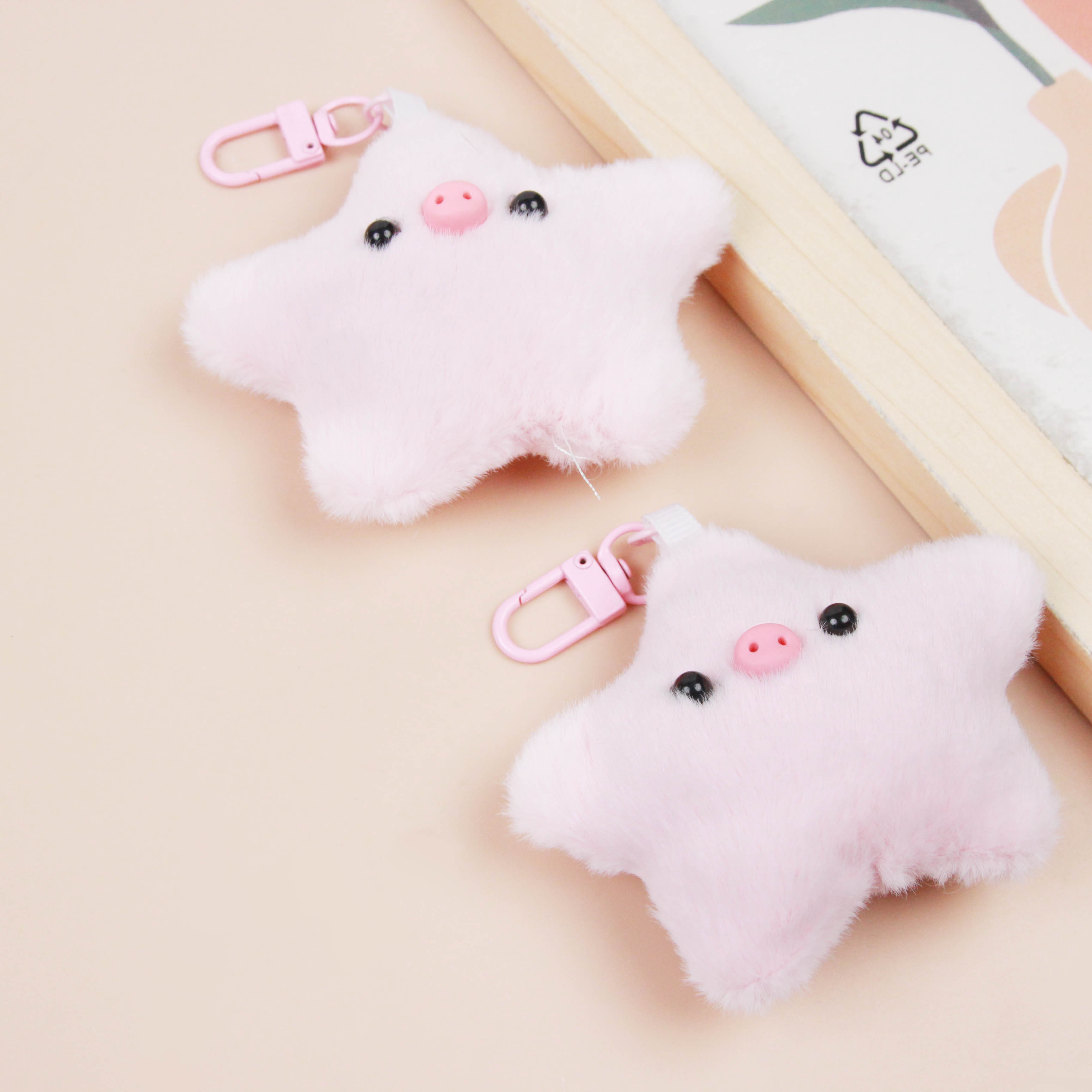 Squeaking Star Pig Keychain - Image 4