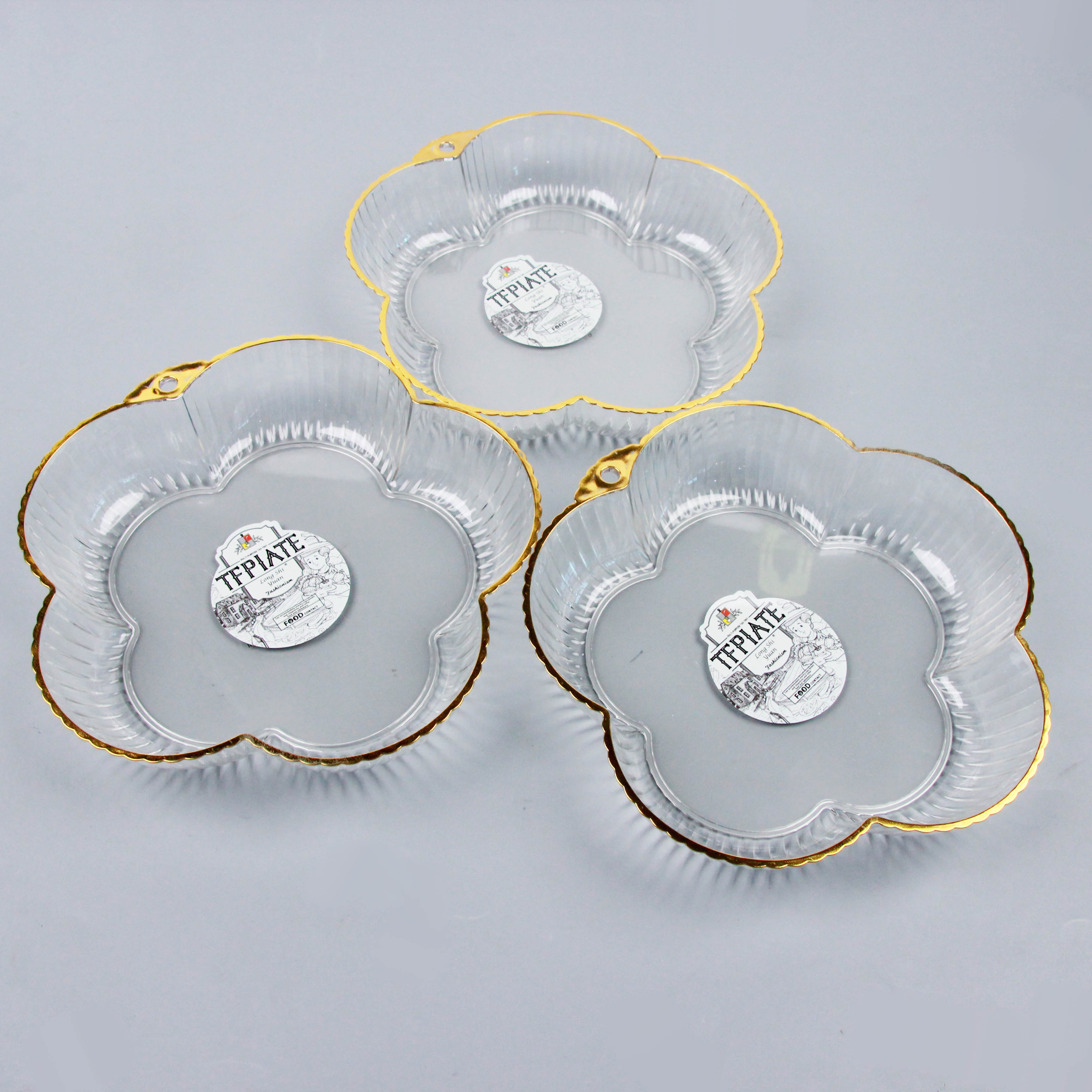 9001 small gilded petal fruit plate