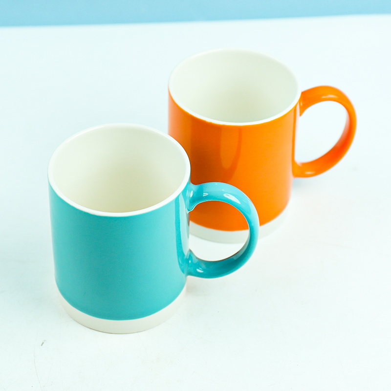 C124A Glazed Ceramic Cup Random Color